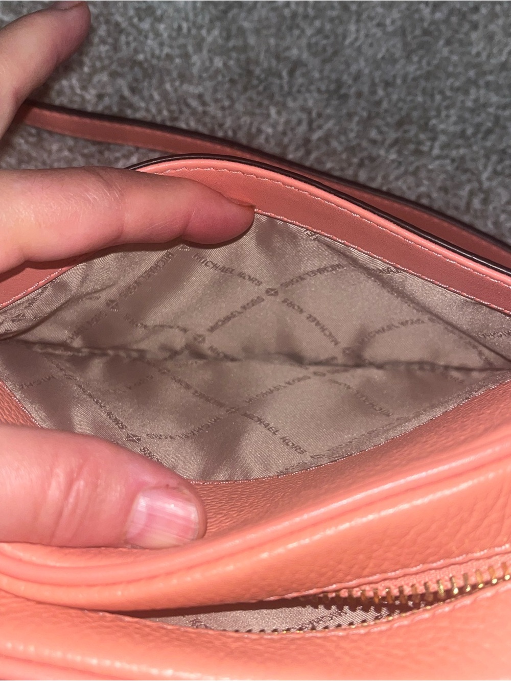 Michael Kors Embossed Jet Set Crossbody - Picture 6 of 8